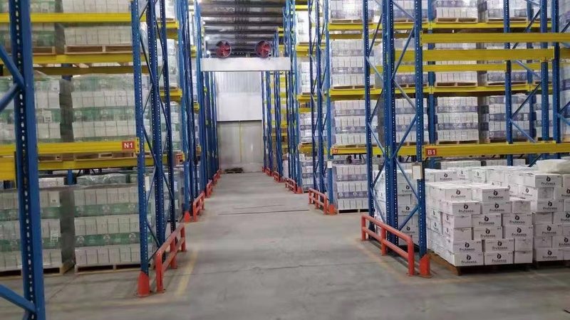 钢托盘与塑料托盘：尺寸规格的差异化解析